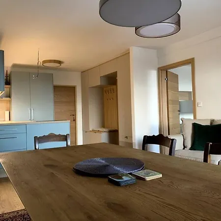 Zaly Apartment