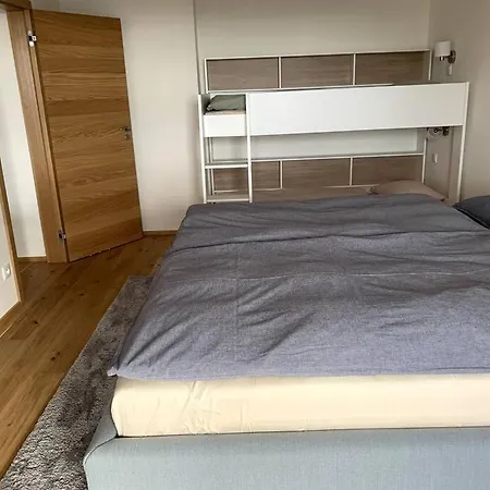 Apartment Zaly